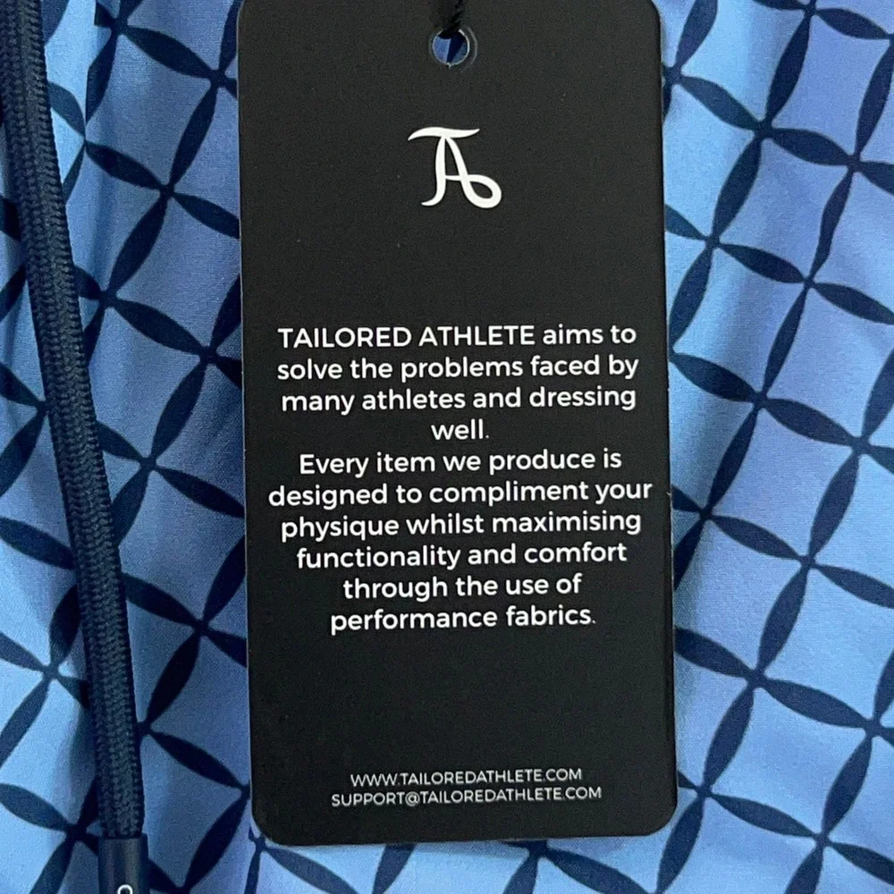 Tailored Athlete Mens Medium Blue Geo Print Quick Dry Swim Short NWT